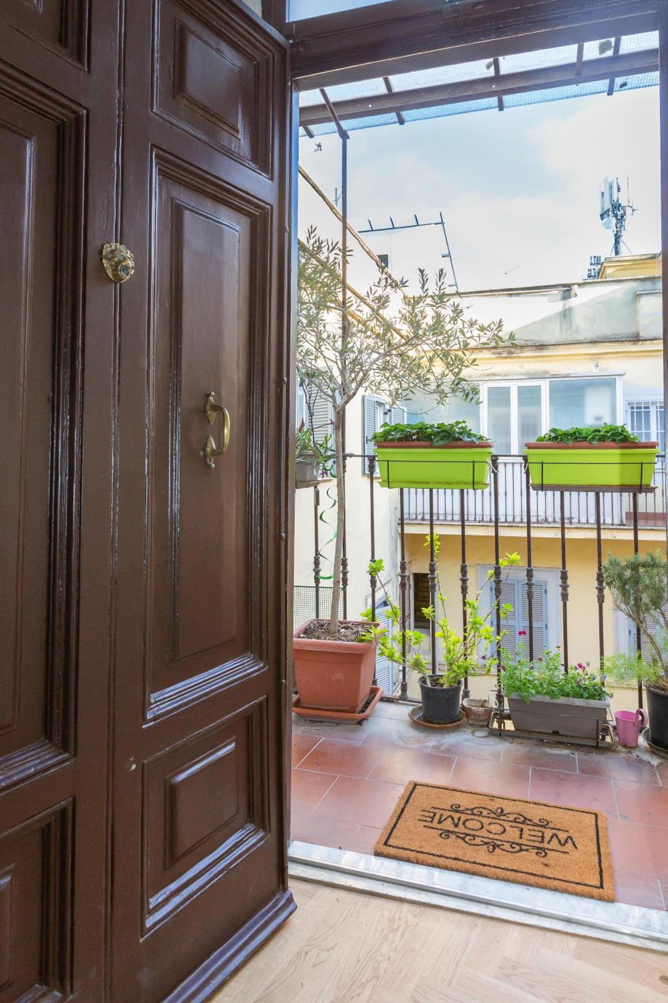 Porta Pia Zeno 53 *